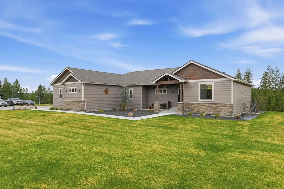 31914 N Zander Ln, Chattaroy, WA 99003 - #1