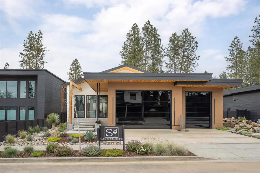 3453 E 46th Ct, Spokane, WA 99223 - #2