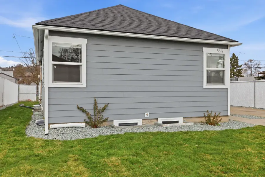 5517 E Parkwater Ave, Spokane, WA 99212 - #2