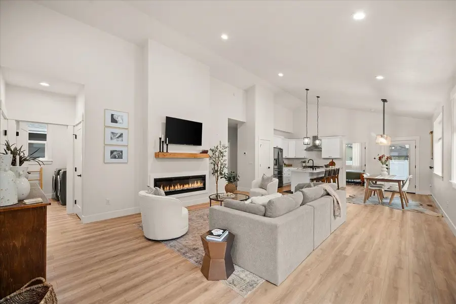 1824 N Jakeman Ct, Greenacres, WA 99016 - #3