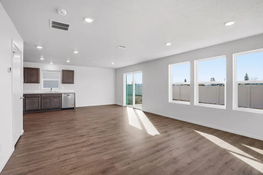 10189 W Sorenstam Rd, Cheney, WA 99004 - #3