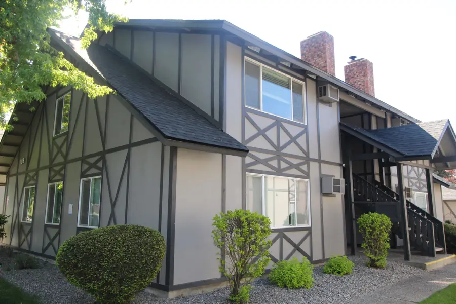 108 E Weile Ave #3, Spokane, WA 99208 - #2