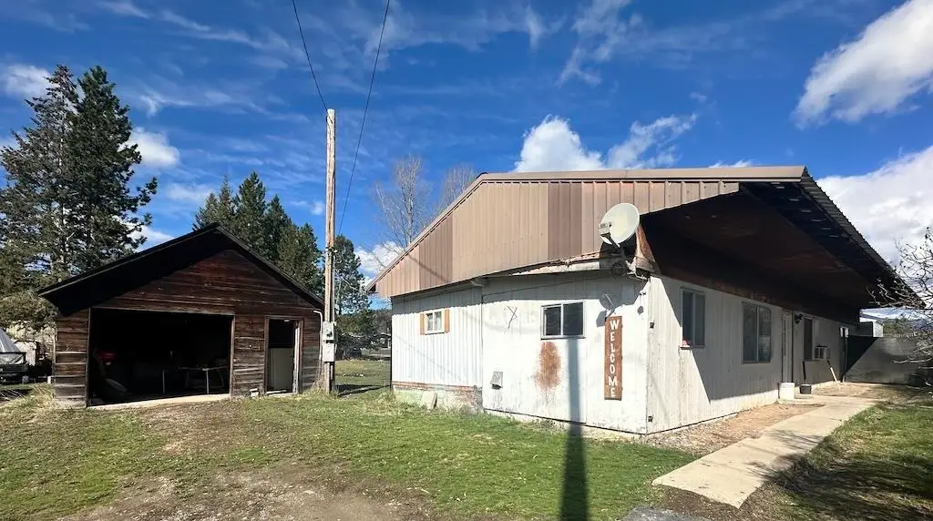 216 Mckay St, Ione, WA 99139 - #1