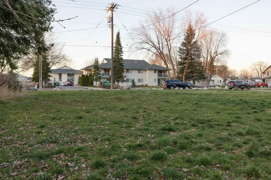 11402 E 4th Ave, Spokane Valley, WA 99206 - #2