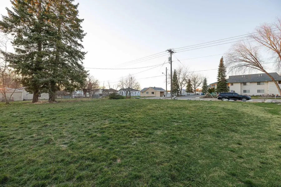 11402 E 4th Ave, Spokane Valley, WA 99206 - #3