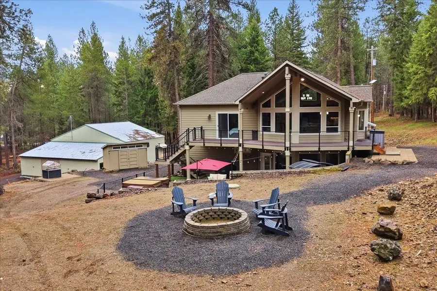 23039 N Crescent Rd, Chattaroy, WA 99003 - #3