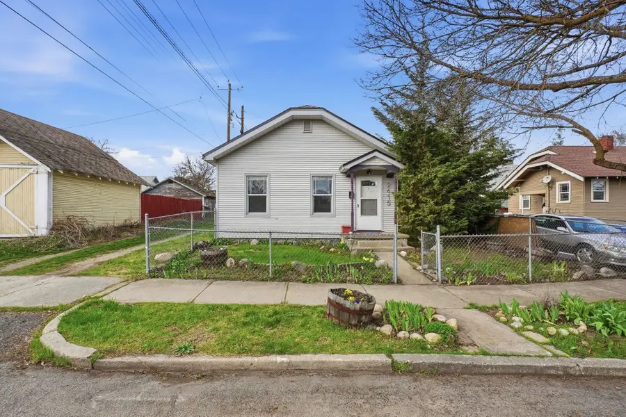 2415 N Adams Ave, Spokane, WA 99025 - #2