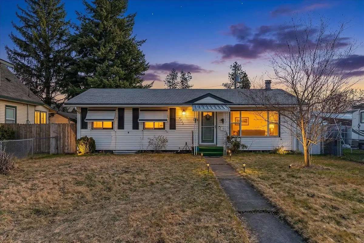6024 N Wall St, Spokane, WA 99205 - #1