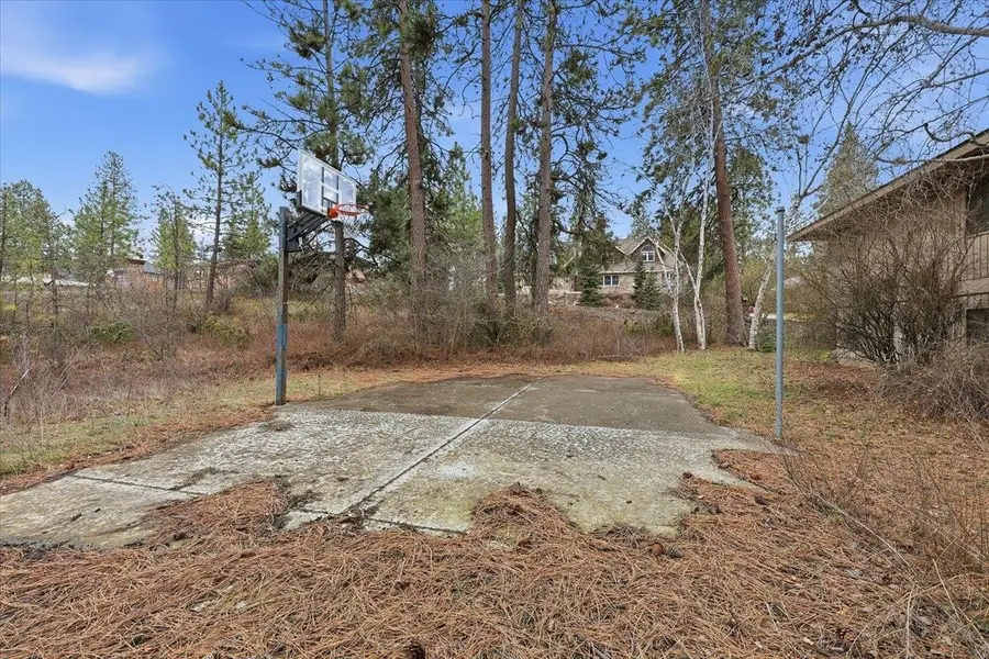 1835 E Pinecrest Rd, Spokane, WA 99203 - #2
