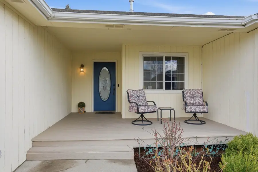 1006 N Stanley St, Medical Lake, WA 99022 - #2