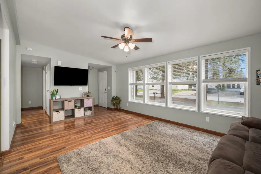 914 S Willamette St, Spokane Valley, WA 99212 - #2