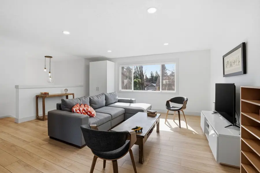 1227 E 36th Ave, Spokane, WA 99203 - #3