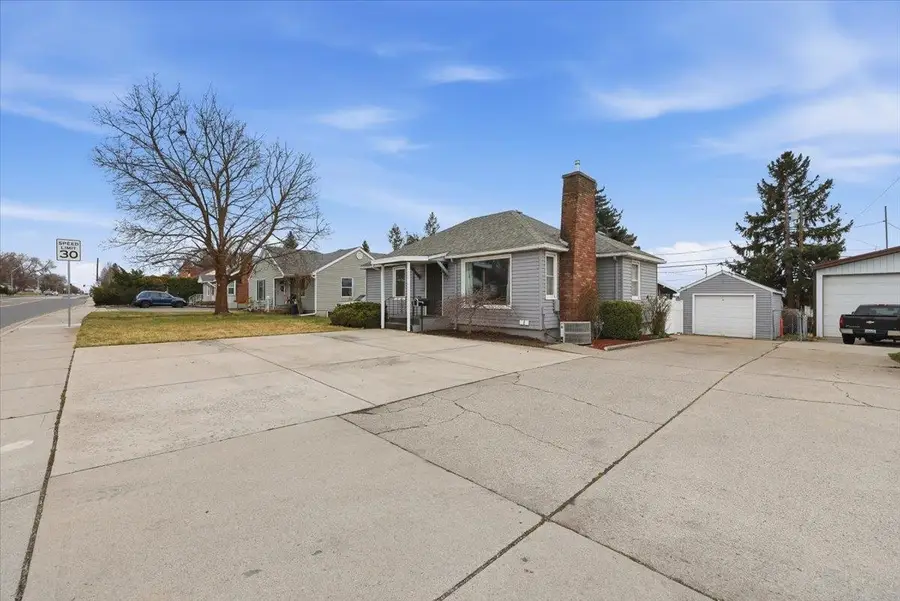 2827 W Wellesley Ave, Spokane, WA 99205 - #2