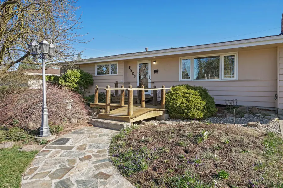6520 N Fotheringham St, Spokane, WA 99208 - #2