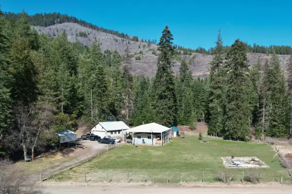4143 North Deer Lake Rd, Loon Lake, WA 99148
