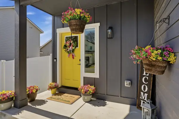 1219   N Walnut Ln, Spokane Valley, WA 99206