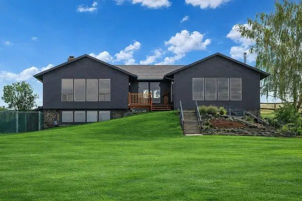 1112 E Jennings Rd, Spangle, WA 99031