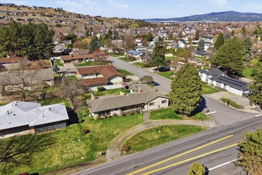 319 N Molter Rd, Liberty Lake, WA 99019 - #2