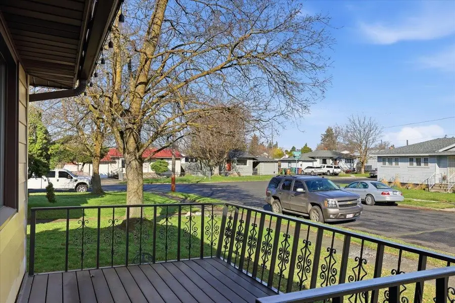 3810 E Montgomery Ave, Spokane, WA 99217 - #3