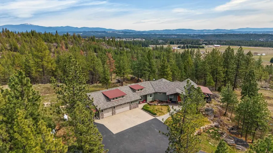 1306 W Austin Rd, Spokane, WA 99208 - #3