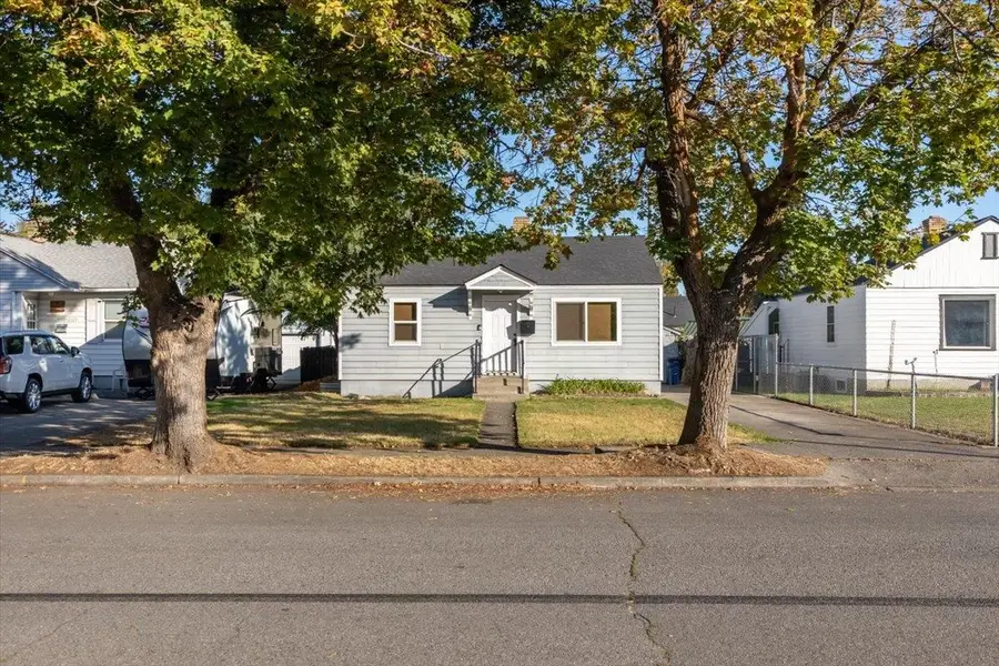 2123 E Heroy Ave, Spokane, WA 99207-4317 - #2