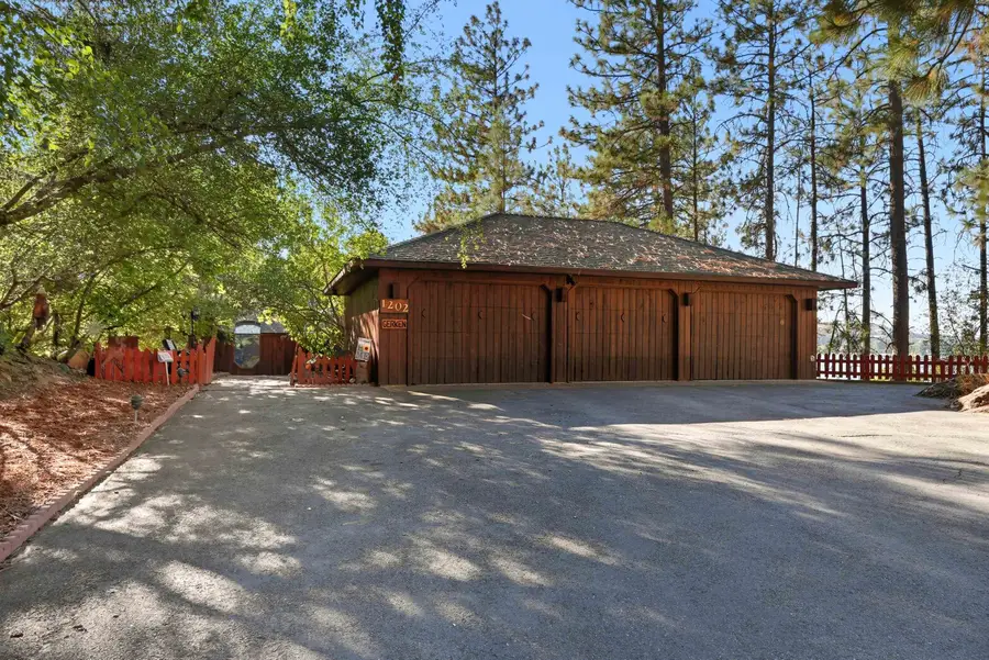 1202 S Starr Ln, Liberty Lake, WA 99019 - #2