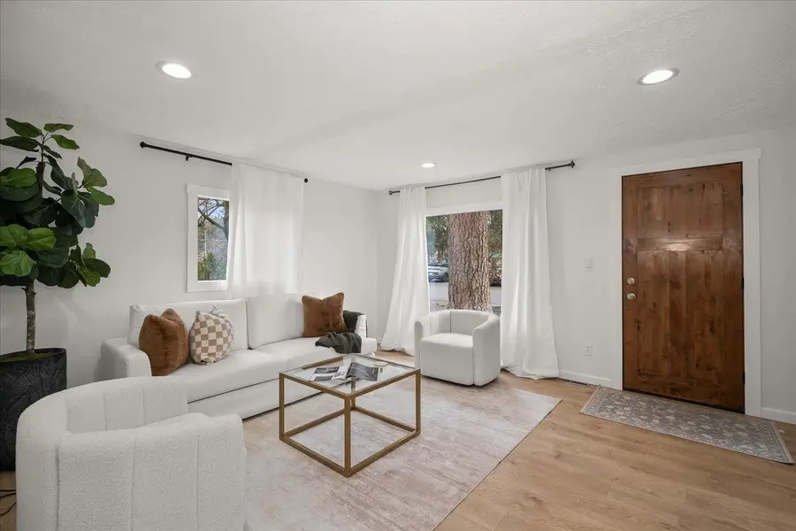 7327 E 6th Ave, Spokane Valley, WA 99212 - #2