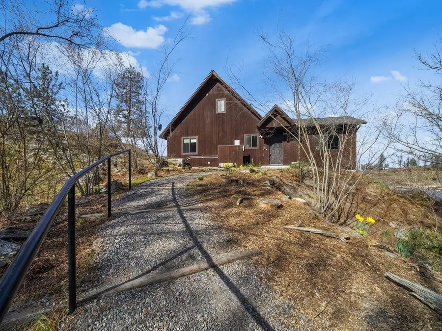 15005 W Silver Lake Rd, Medical Lake, WA 99022 - #2