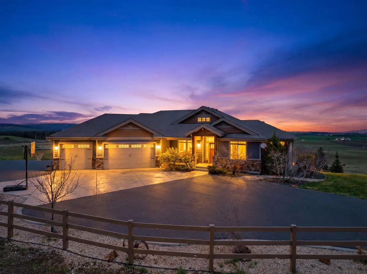 10909 S Bruna Rd, Valleyford, WA 99036 - #1