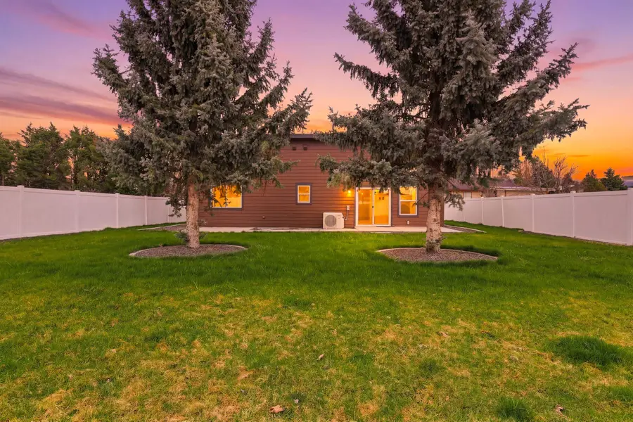 5325 N Vincent Rd, Newman Lake, WA 99025 - #3