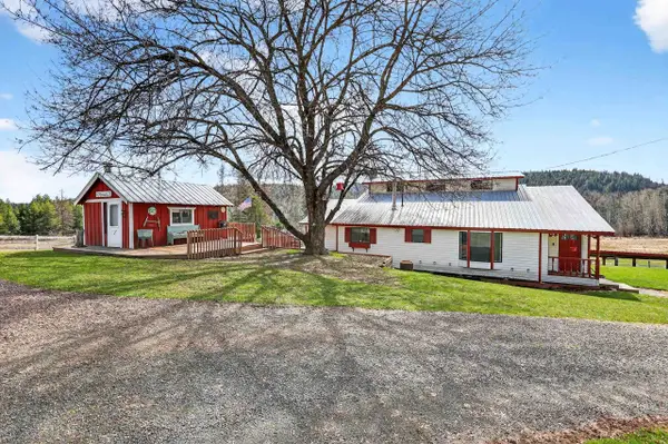 131 Country Ln, Newport, WA 99156