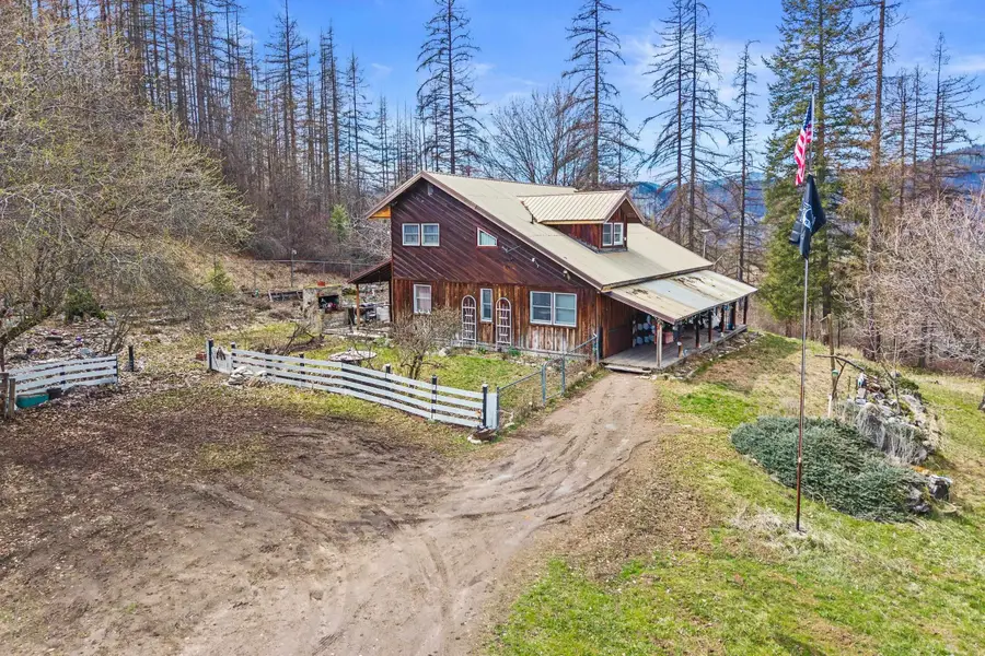 3442 Moore Rd, Kettle Falls, WA 99141 - #2