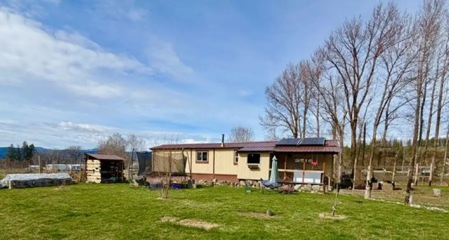 2446 C Pleasant Valley Rd, Rice, WA 99167 - #1