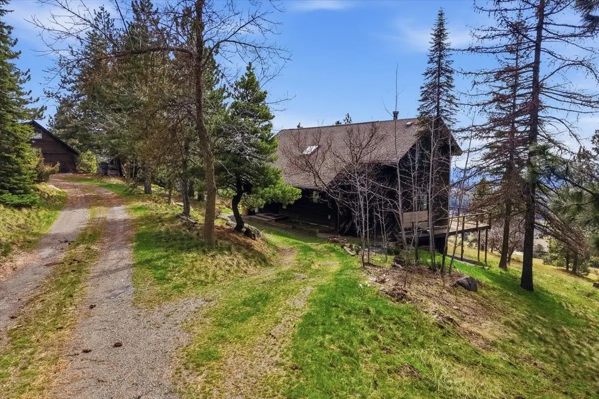 6304 E Custer Ln, Spokane, WA 99223 - #1