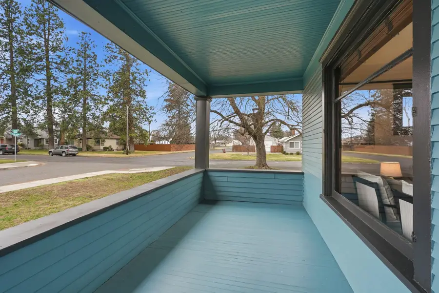 828 W Nebraska Ave, Spokane, WA 99205 - #3