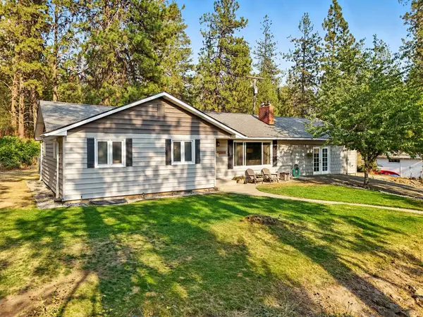 12511 S State Route 904 Hwy, Cheney, WA 99004