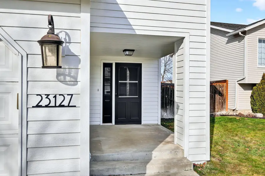 23127 E Maxwell Ave, Liberty Lake, WA 99019 - #2