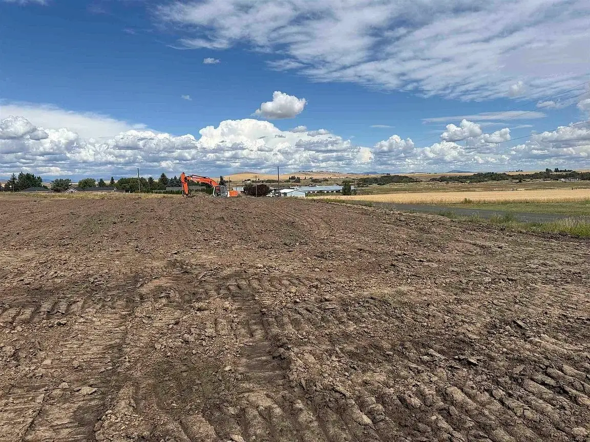 635 E Summit Ave, Reardan, WA 99029 - #1