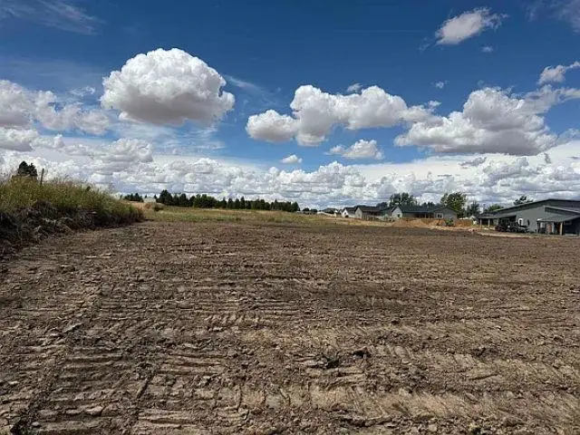 635 E Summit Ave, Reardan, WA 99029 - #3