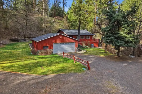 15517 N Dartford Dr, Spokane, WA 99208