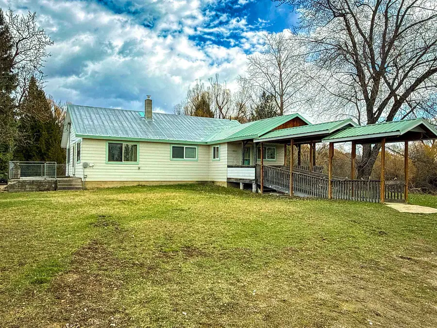 901 Skookum Creek Rd, Usk, WA 99180 - #3