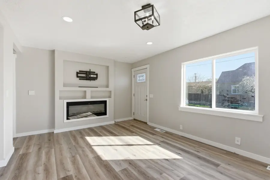 1511 N Walnut St, Spokane, WA 99201 - #3