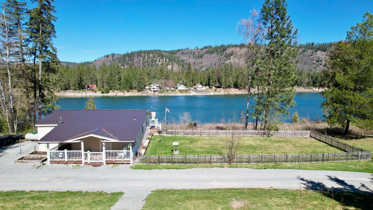 400333 20 Hwy, Cusick, WA 99119 - #1