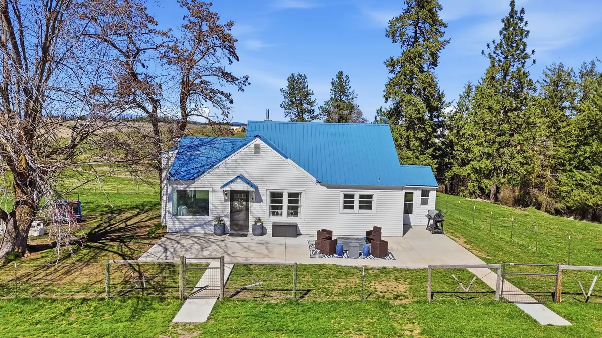 24416 N Orchard Bluff Rd, Chattaroy, WA 99003 - #1