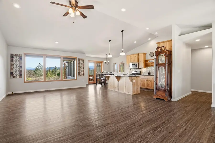 34212 N Vista Point Ln, Deer Park, WA 99006 - #2