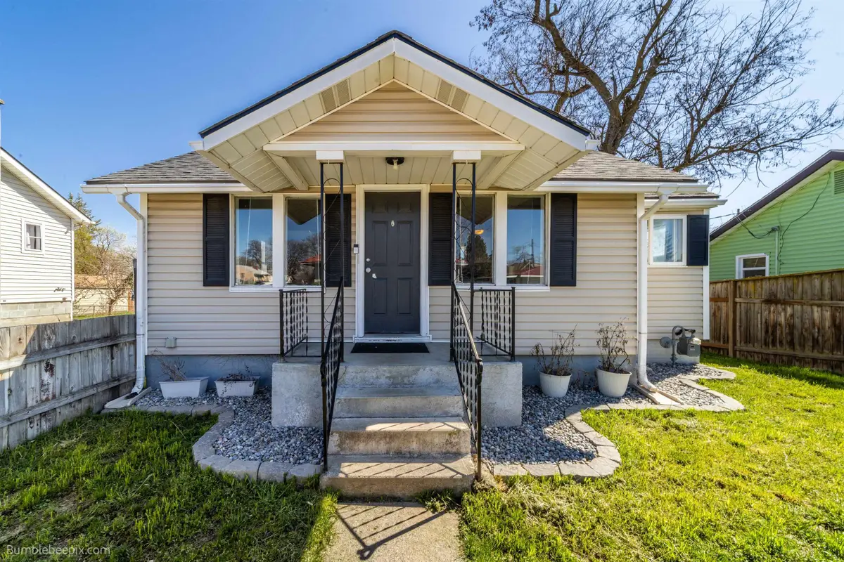 4718 N Magnolia St, Spokane, WA 99207 - #1