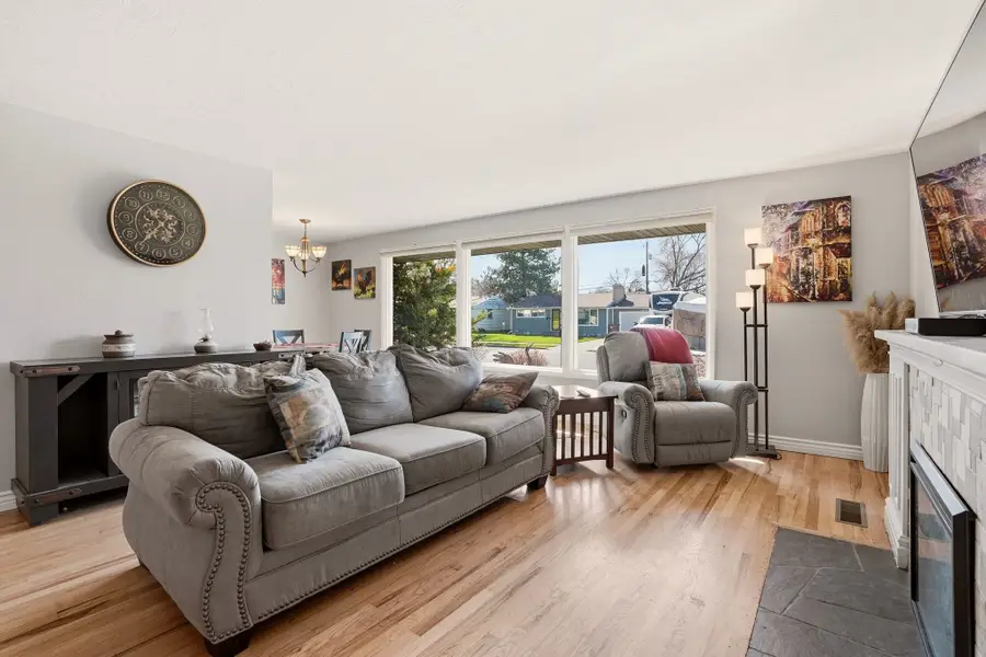 3010 W Bismark Ave, Spokane, WA 99205 - #3