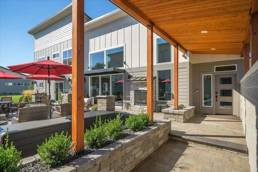 19020 E 8th Ave, Spokane Valley, WA 99016 - #2