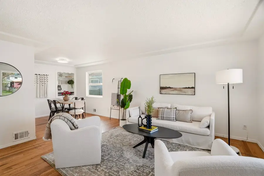 822 E Garland Ave, Spokane, WA 99207 - #3