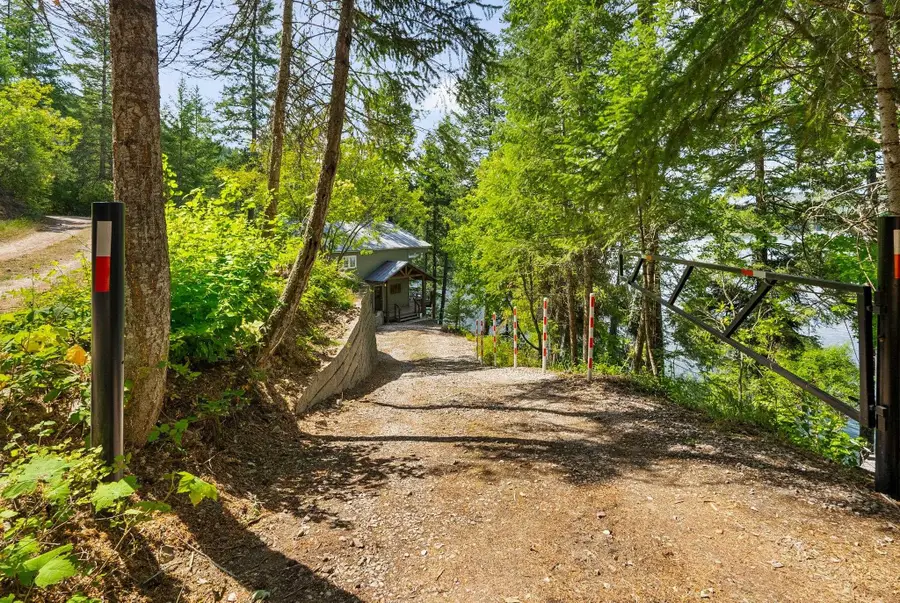 3979 Bayside Way, Loon Lake, WA 99148 - #2